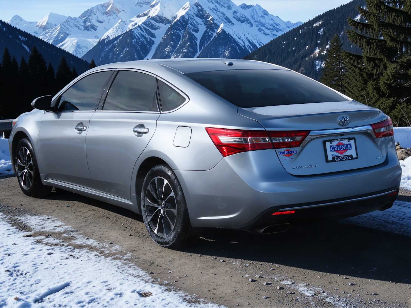 Thumbnail: 2016 Toyota Avalon - 4