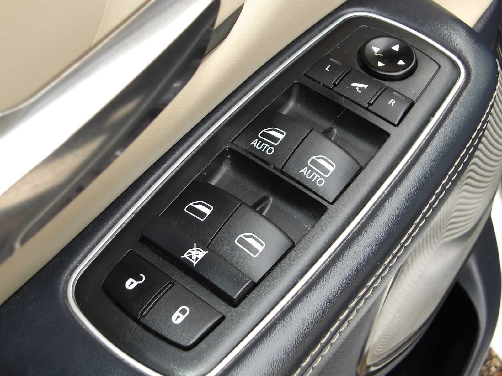 Thumbnail: 2021 RAM 1500 - 17