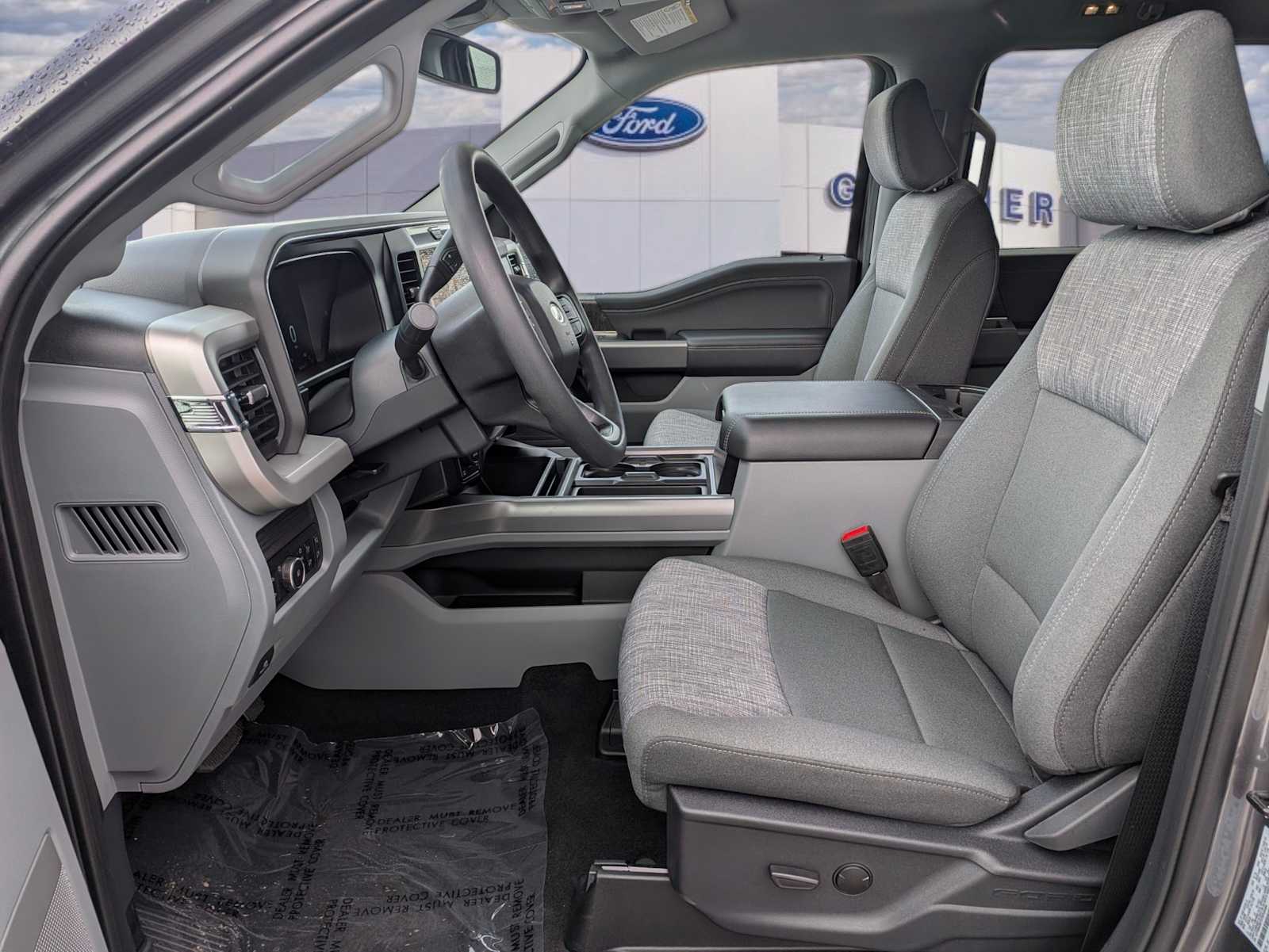 2026 Ford F-250 Super Duty XLT - Photo 14