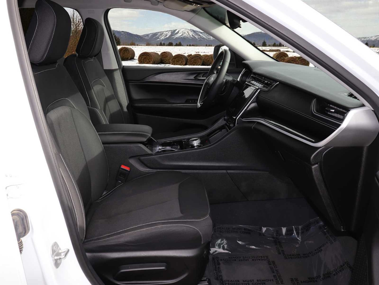 Thumbnail: 2023 Jeep Grand Cherokee L - 24