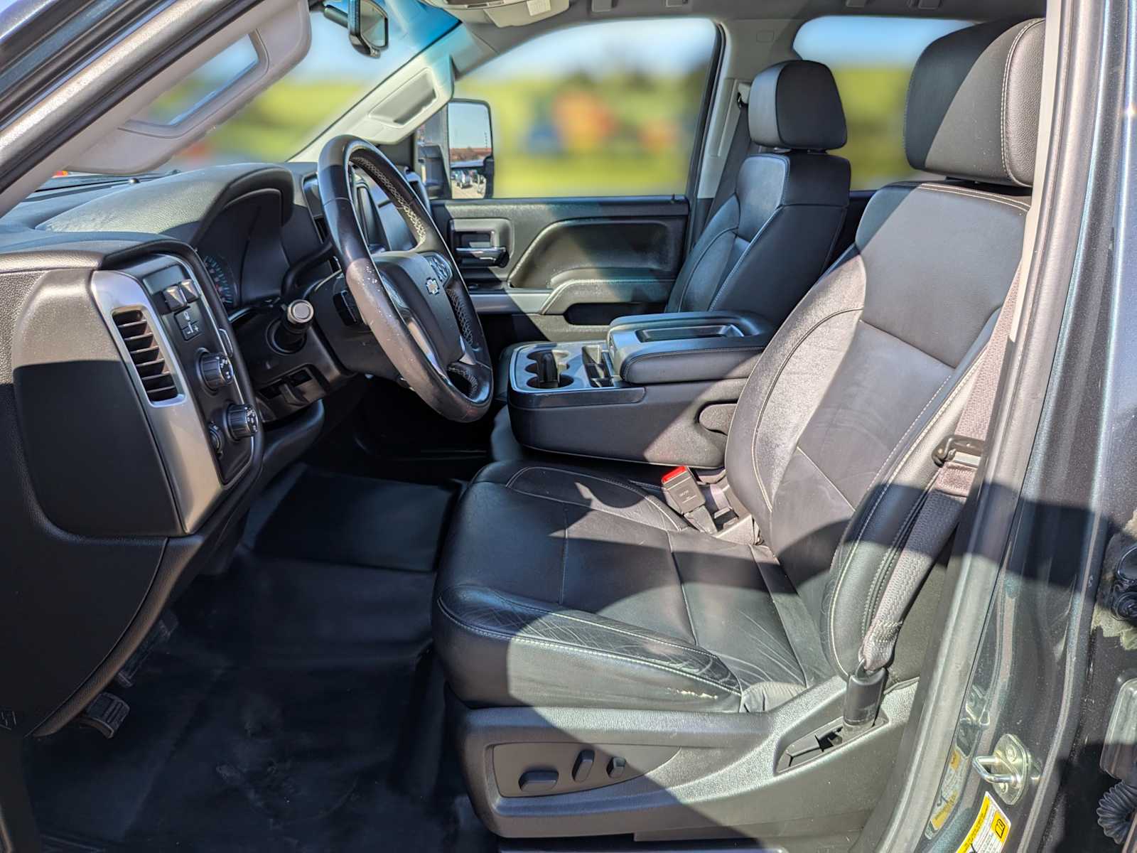 Thumbnail: 2017 Chevrolet Silverado 2500 - 18