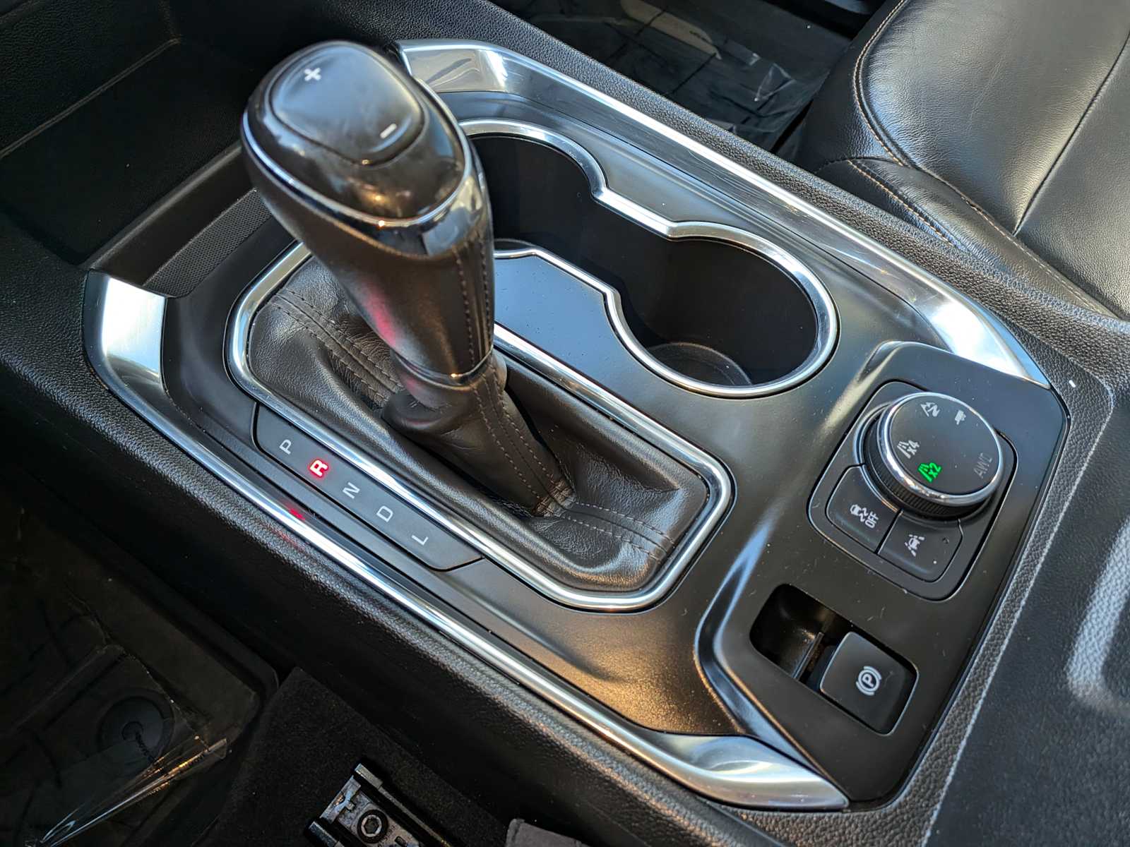 Thumbnail: 2020 Chevrolet Traverse - 32