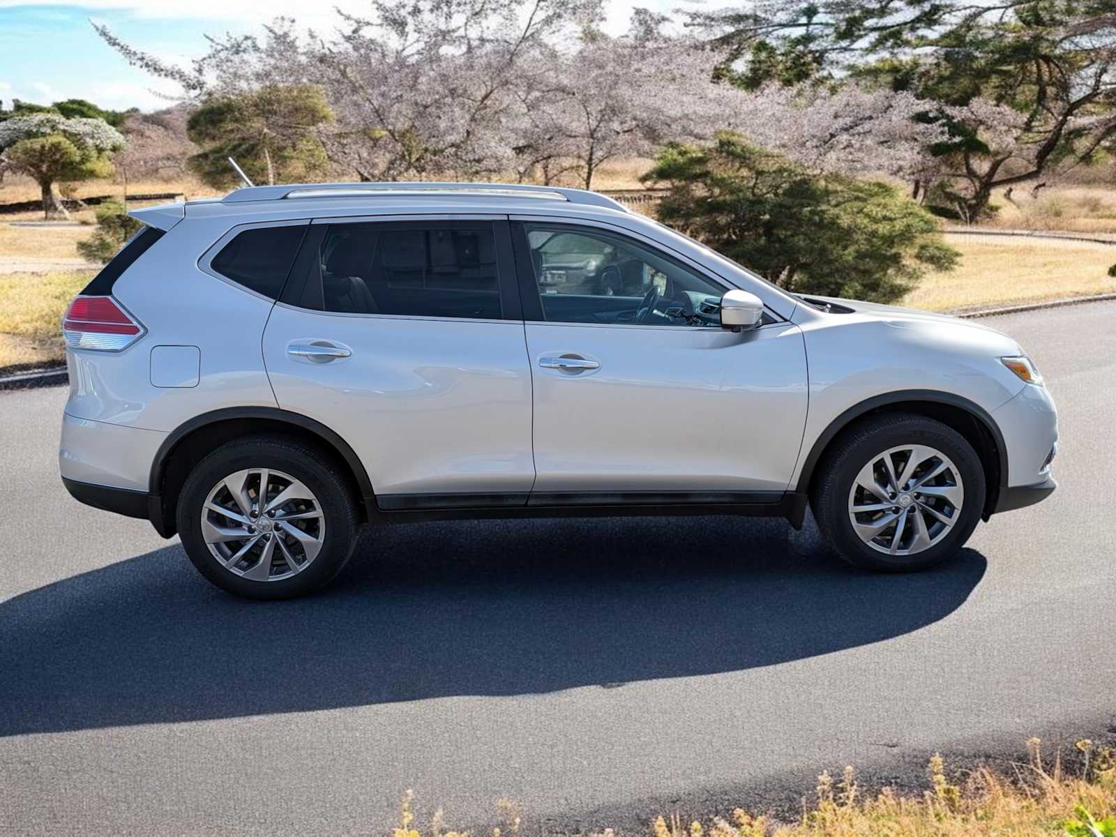 Thumbnail: 2015 Nissan Rogue - 7