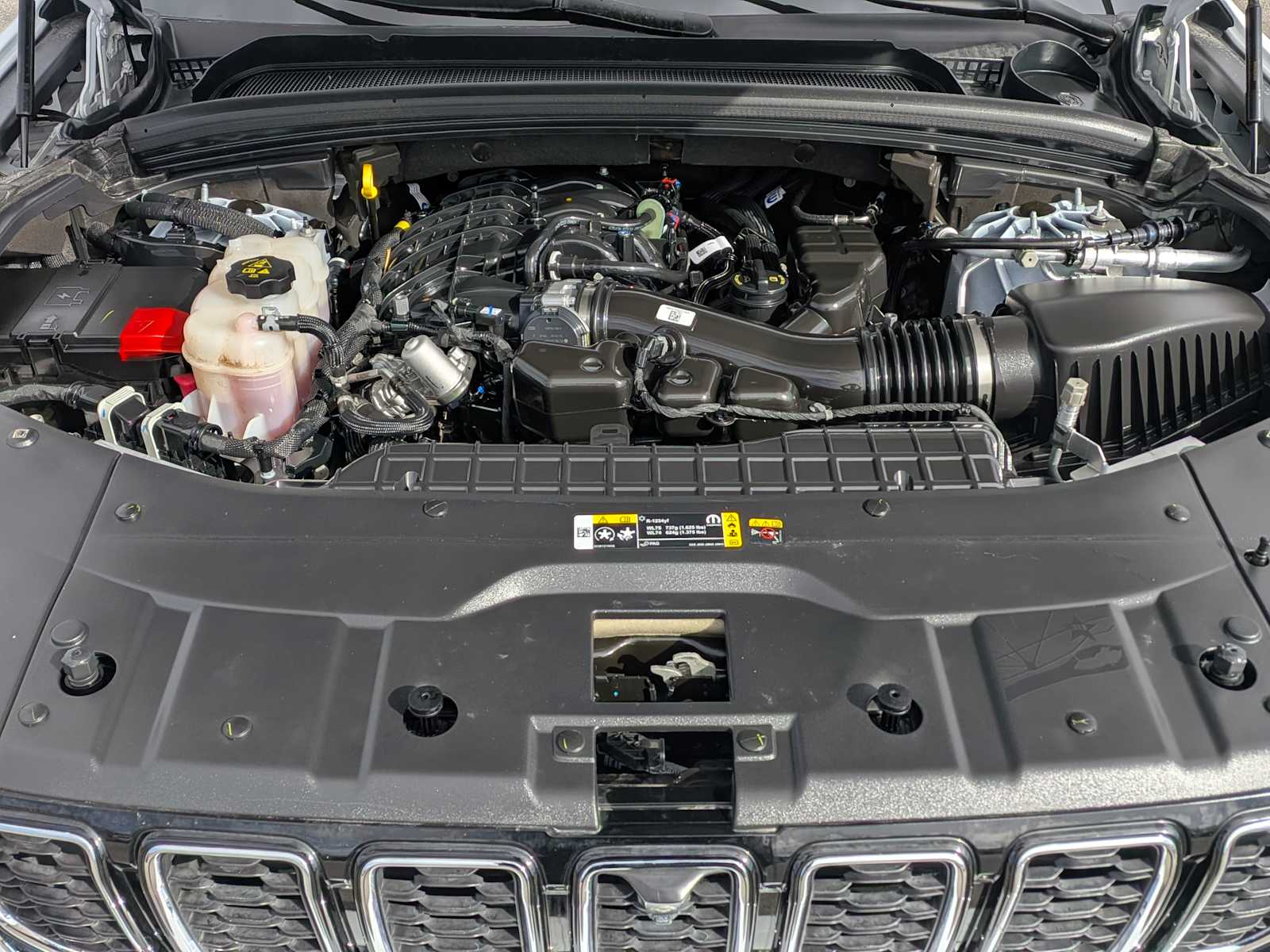 Thumbnail: 2025 Jeep Grand Cherokee - 14