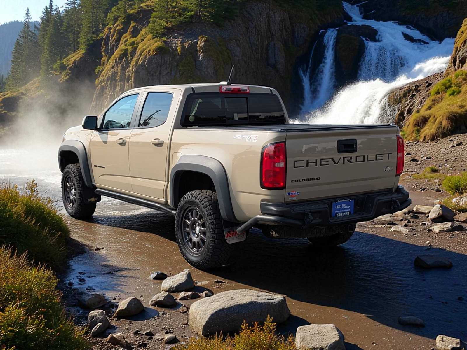 Thumbnail: 2022 Chevrolet Colorado - 4