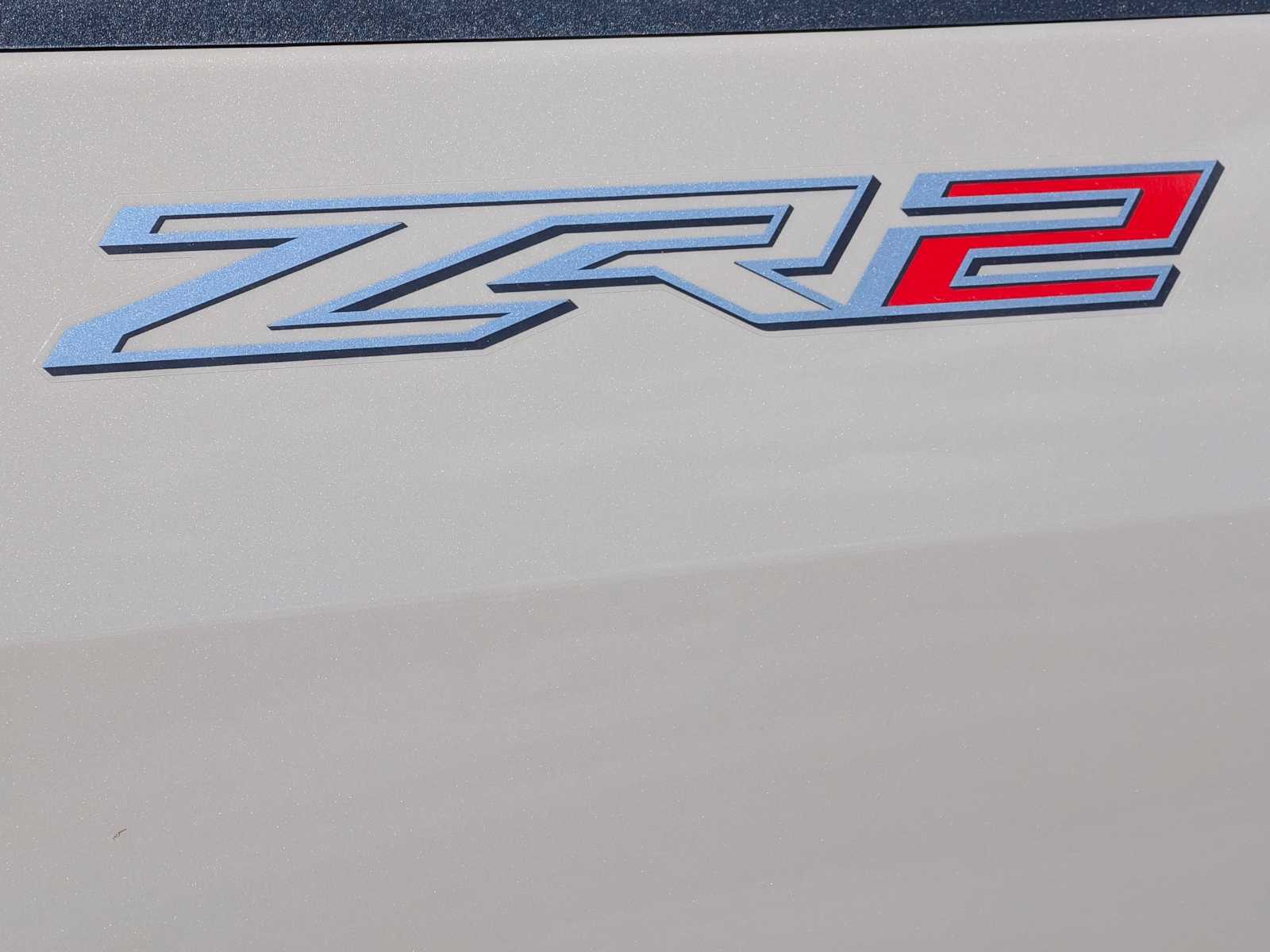 Thumbnail: 2022 Chevrolet Colorado - 12