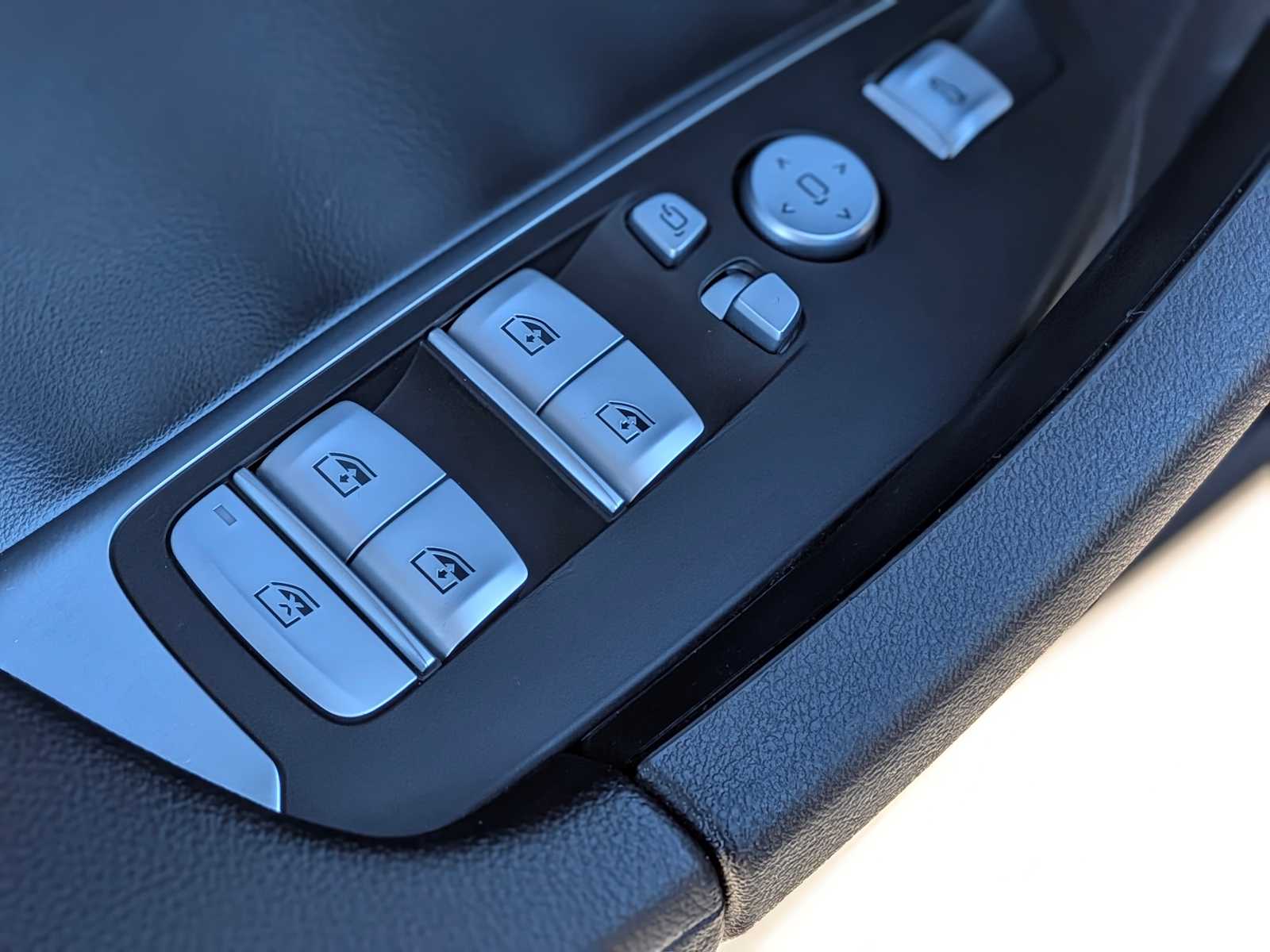 Thumbnail: 2023 BMW X3 - 17