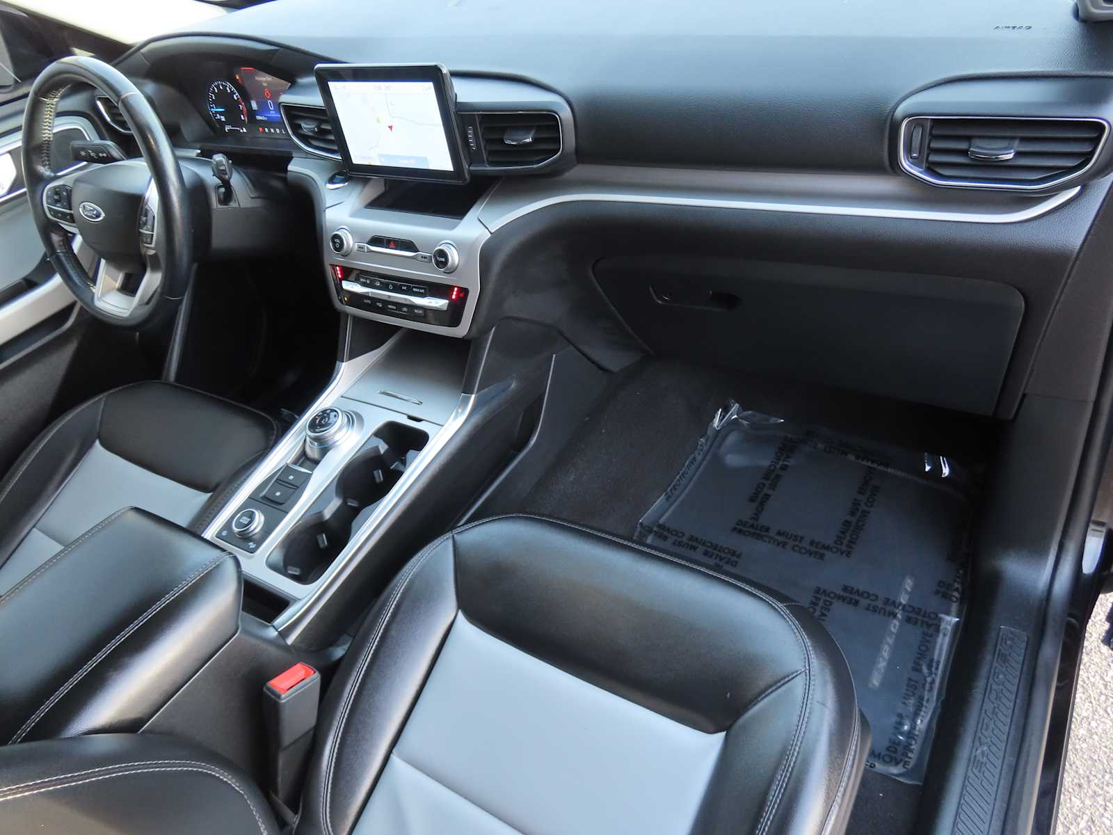 Thumbnail: 2022 Ford Explorer - 23