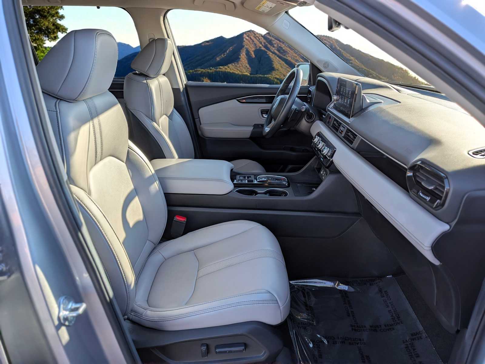 Thumbnail: 2025 Honda Pilot - 20