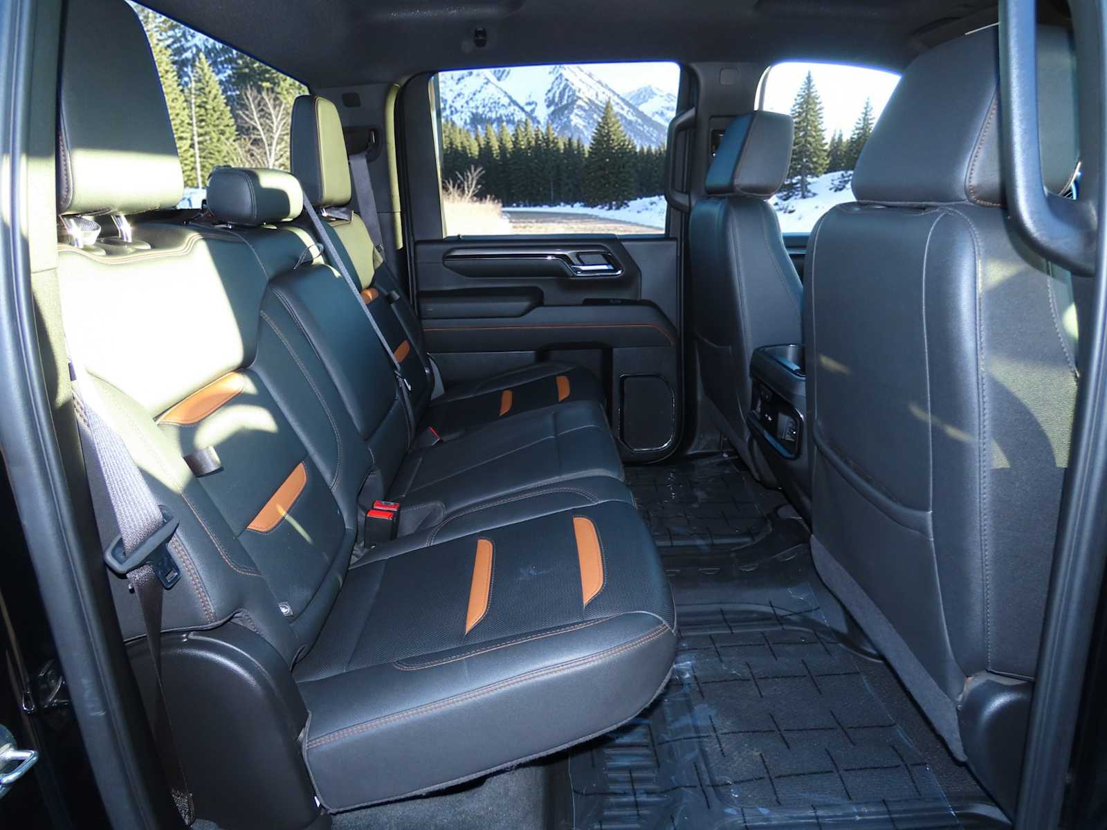 Thumbnail: 2024 GMC Sierra 2500 - 23