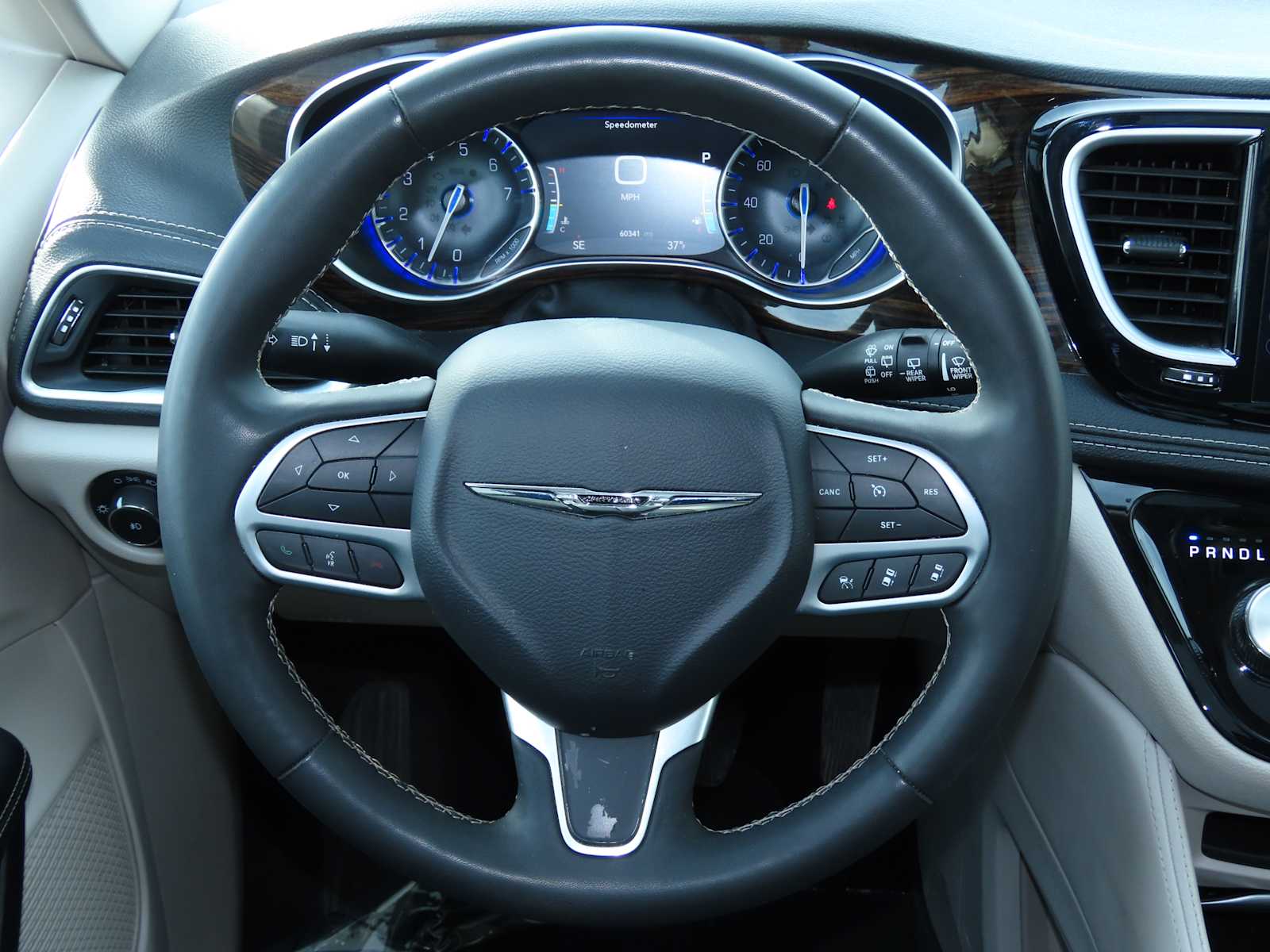 Thumbnail: 2023 Chrysler Pacifica - 27