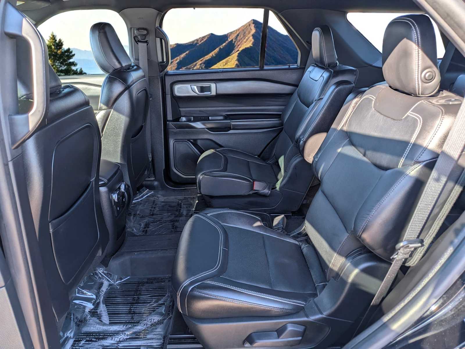 Thumbnail: 2020 Ford Explorer - 18