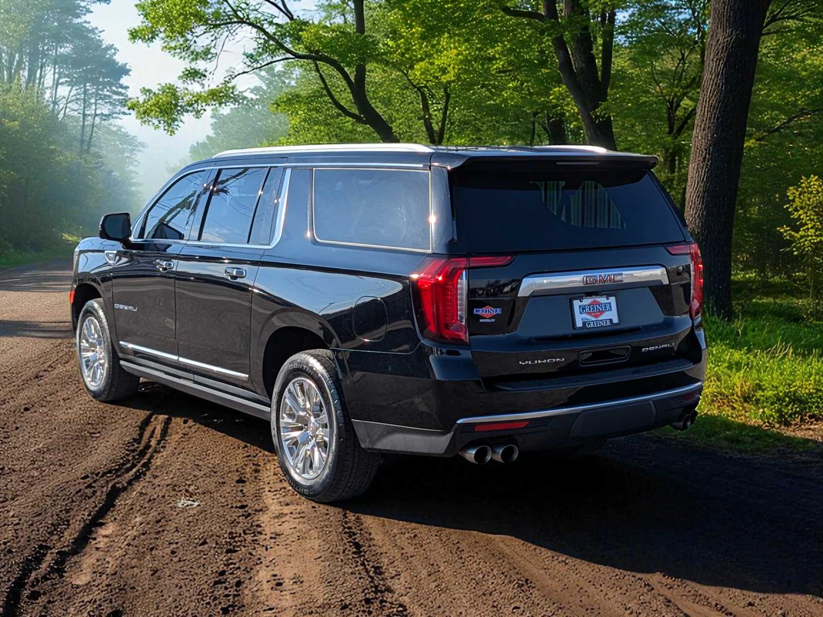 Thumbnail: 2022 GMC Yukon XL - 4