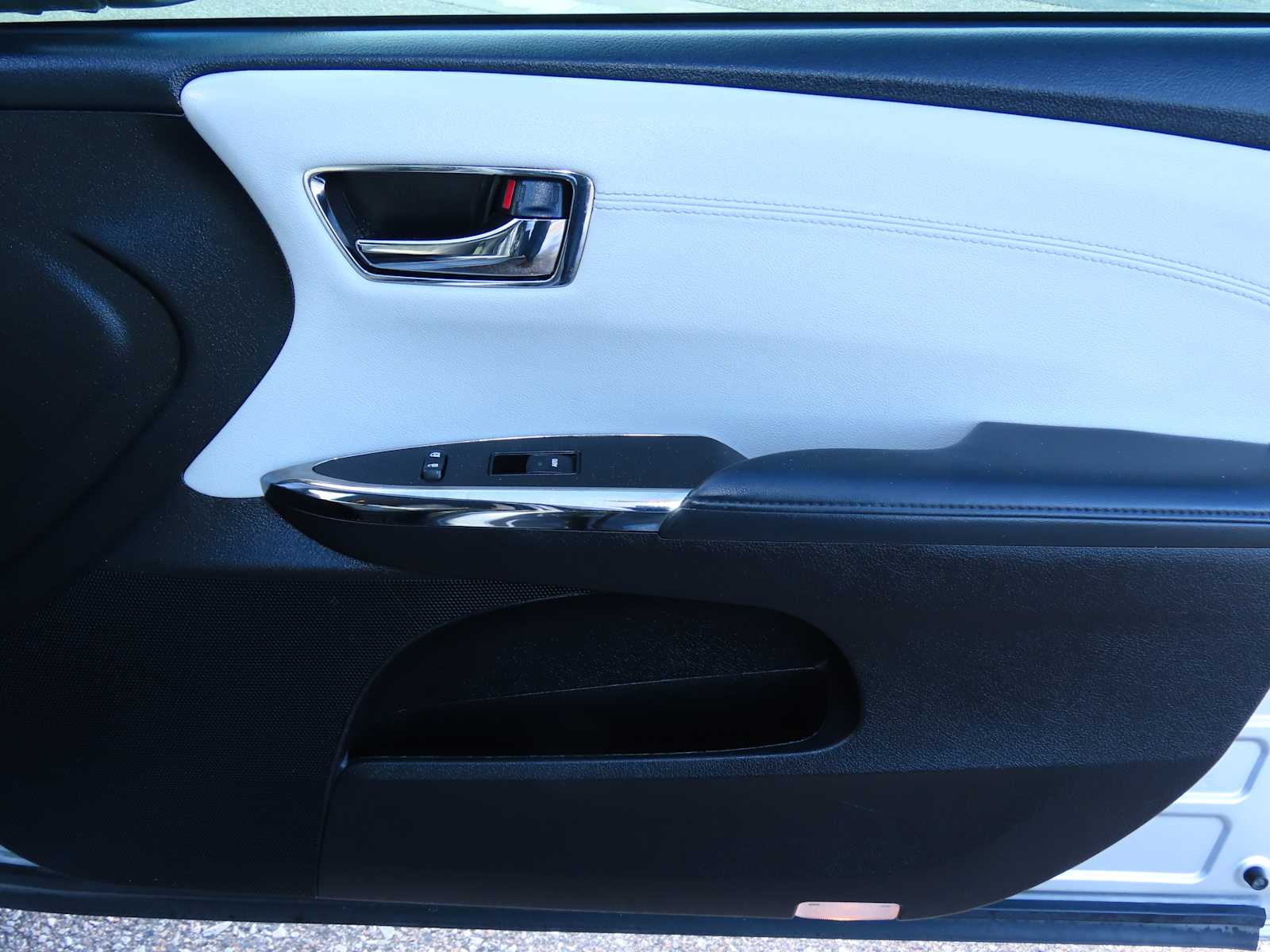 Thumbnail: 2016 Toyota Avalon - 22