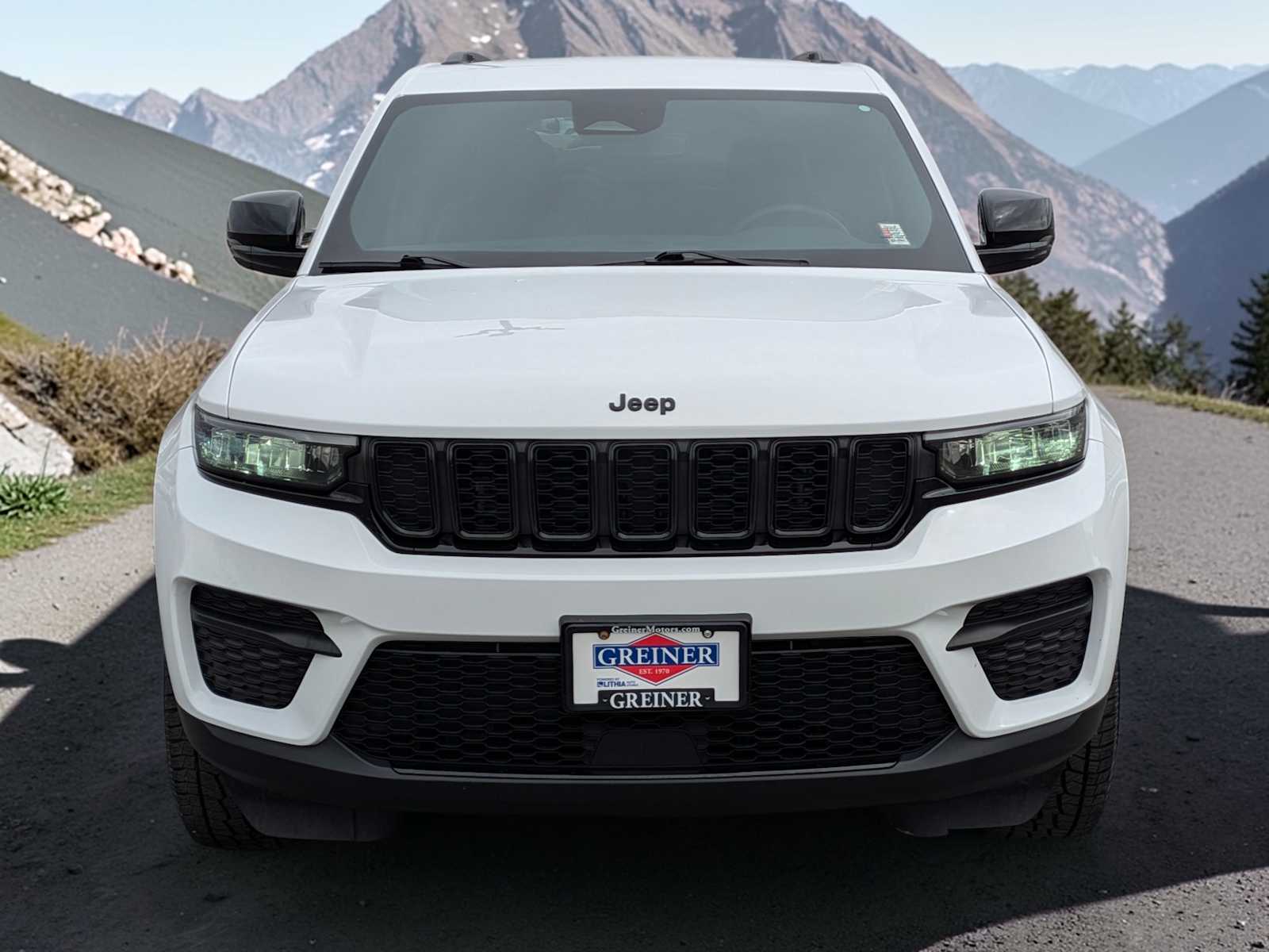 Thumbnail: 2023 Jeep Grand Cherokee - 9