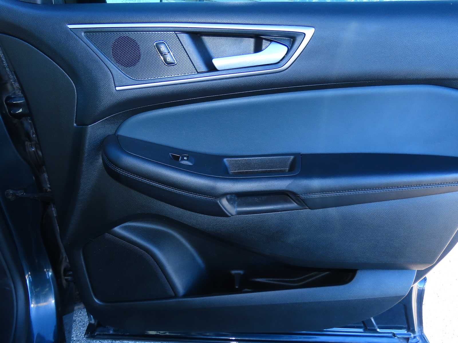 Thumbnail: 2023 Ford Edge - 22