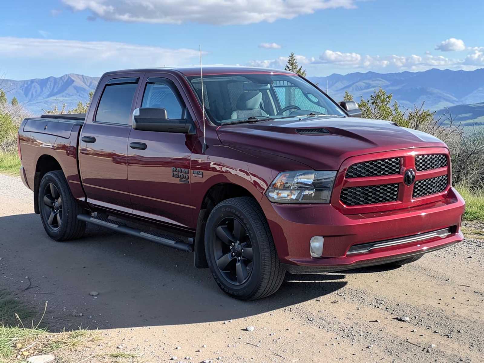 Thumbnail: 2019 RAM 1500 Classic - 8