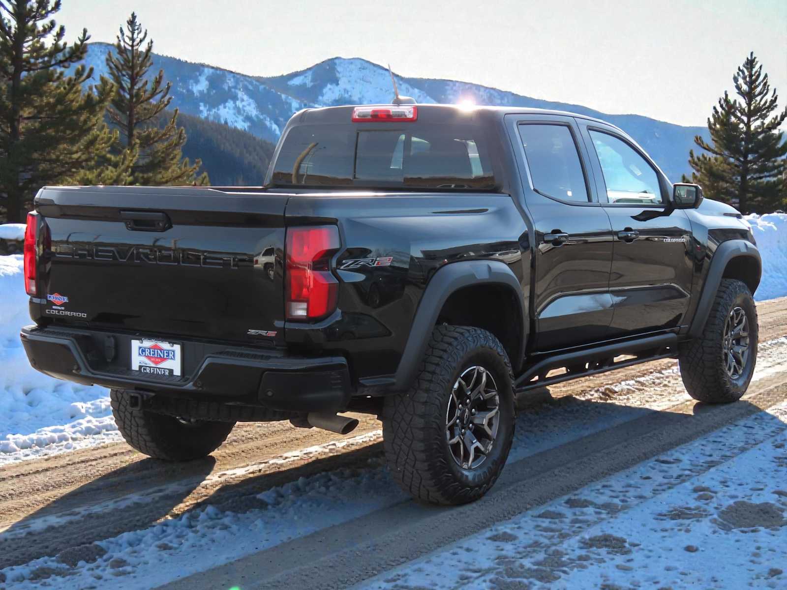 Thumbnail: 2024 Chevrolet Colorado - 6