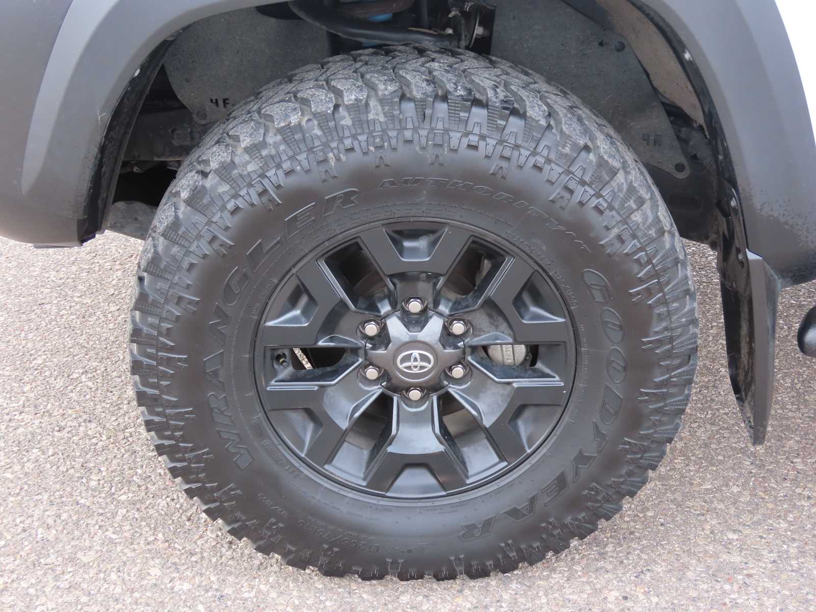 Thumbnail: 2022 Toyota Tacoma - 15