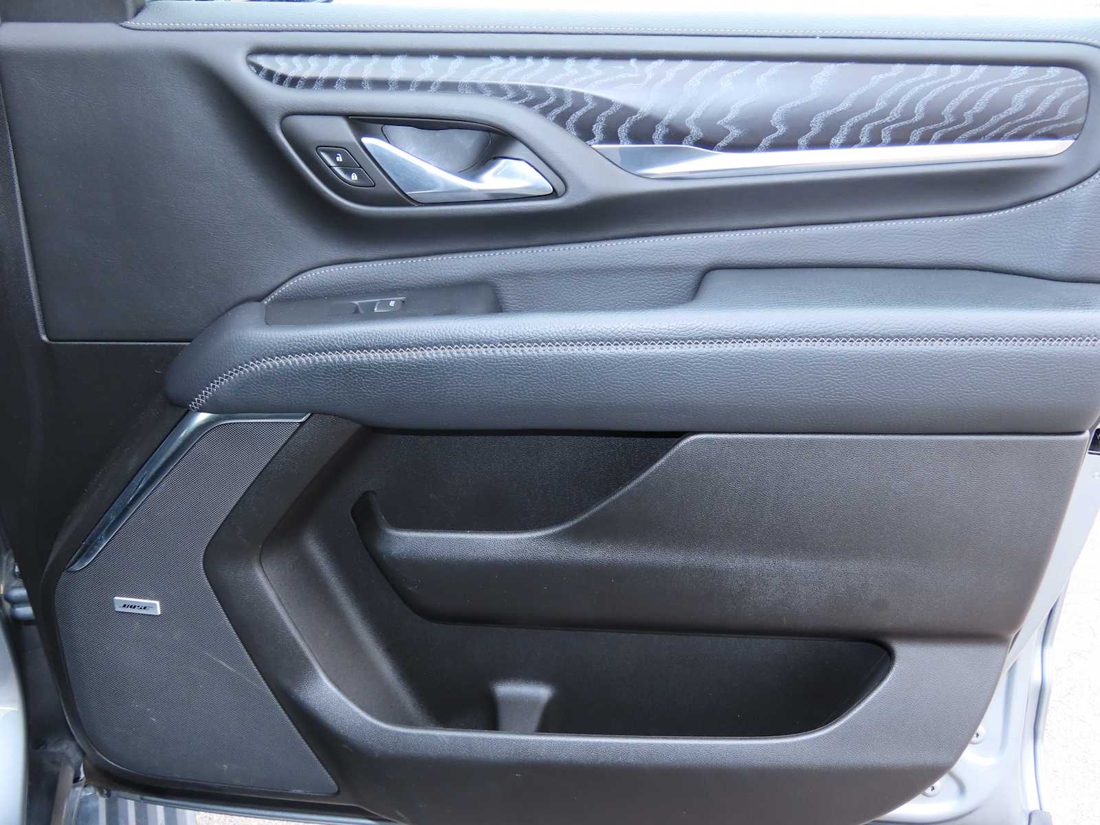 Thumbnail: 2023 GMC Yukon XL - 21