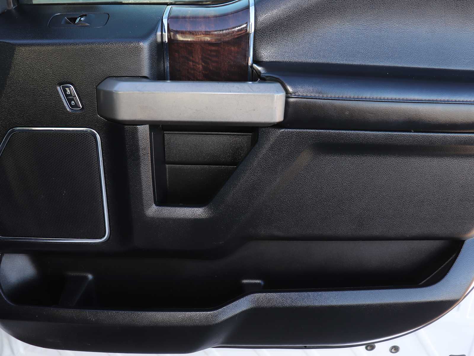 Thumbnail: 2017 Ford F-150 - 23