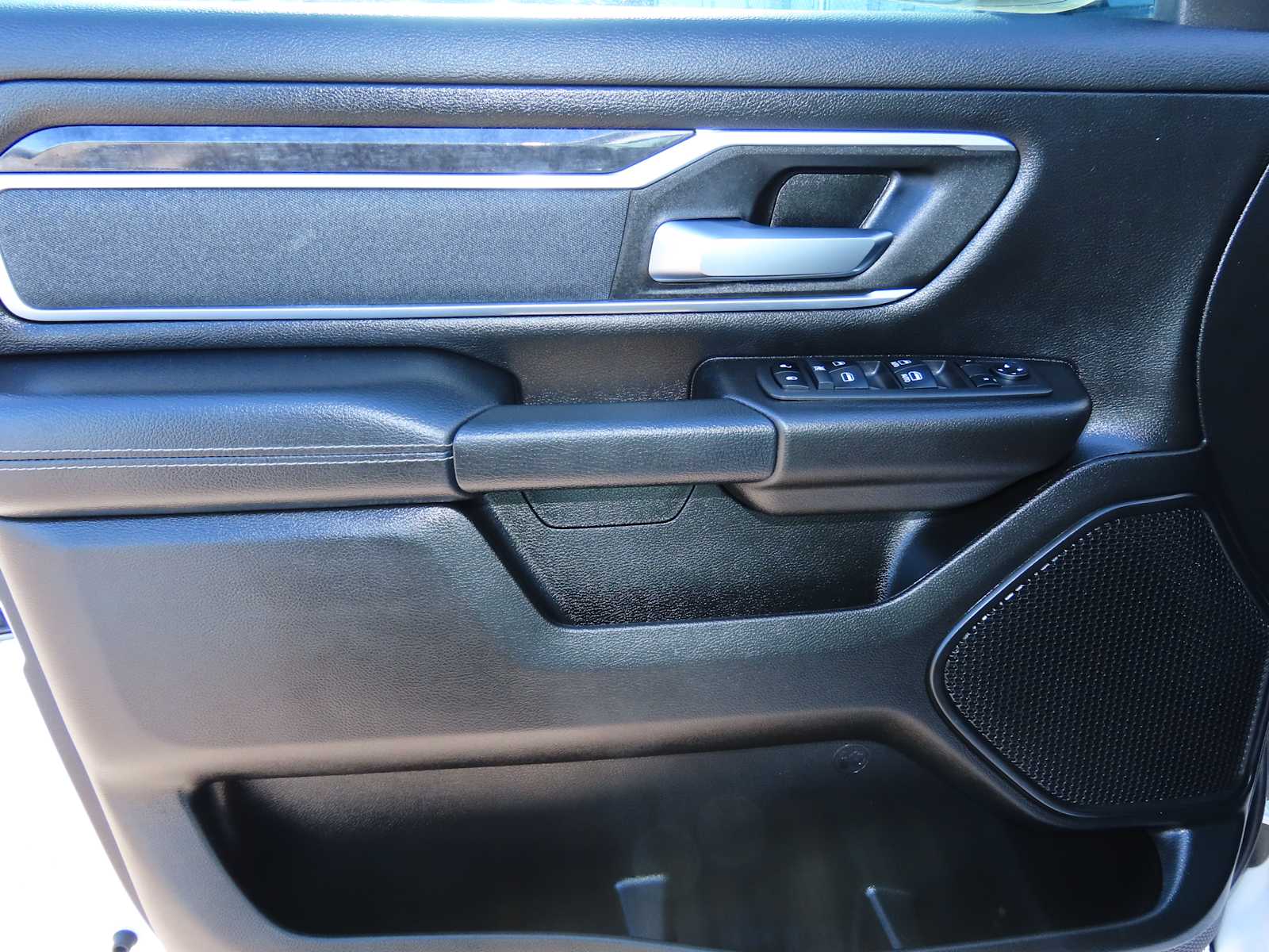 Thumbnail: 2022 RAM 1500 - 18