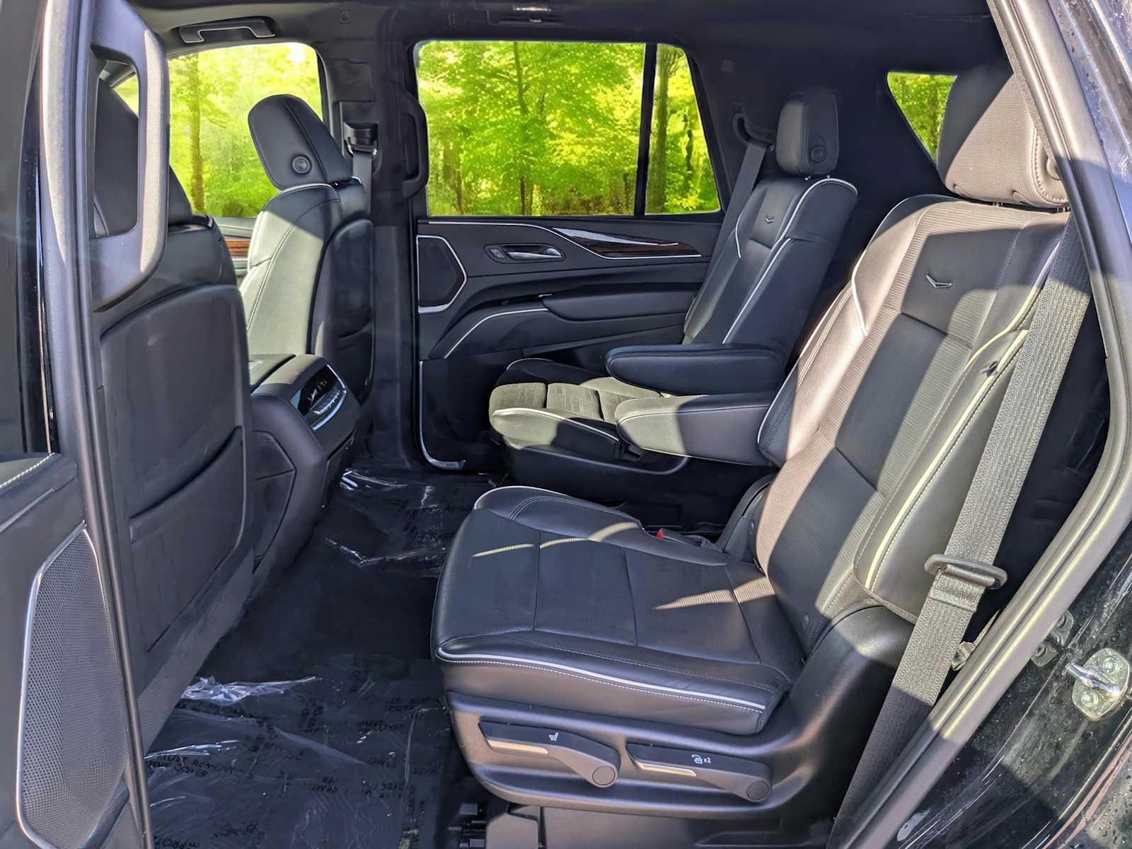 Thumbnail: 2023 Cadillac Escalade - 22