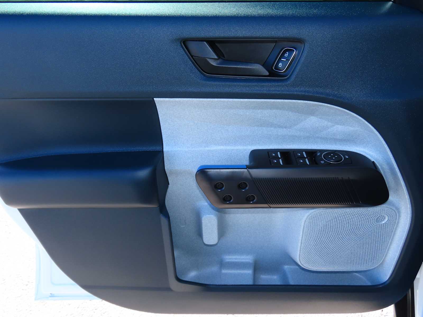 Thumbnail: 2025 Ford Maverick - 15