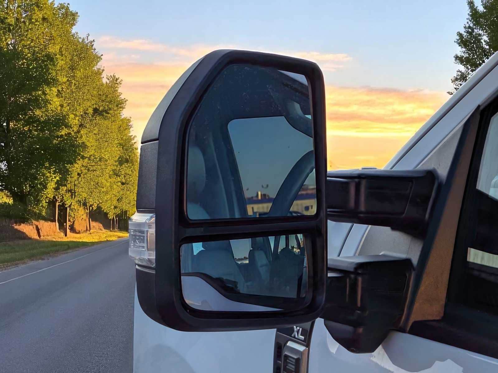 2023 Ford Econoline E-350 15