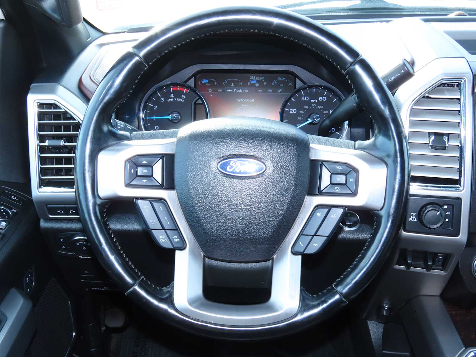 Thumbnail: 2017 Ford Econoline - 36