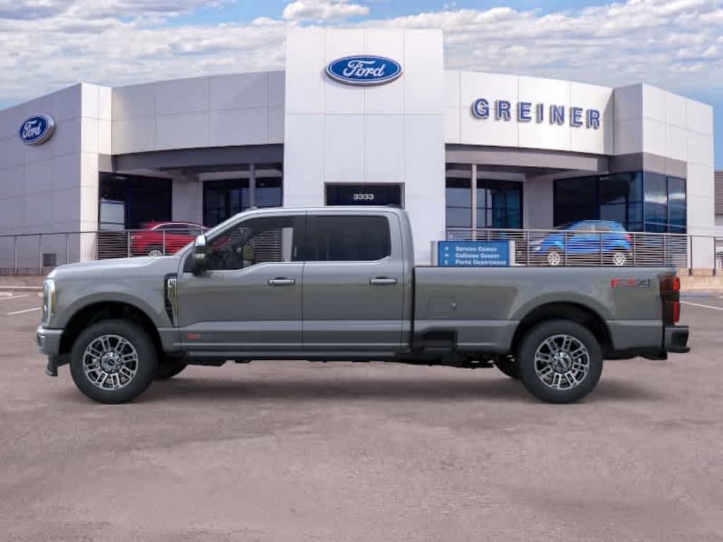 New 2026 Ford F-350 Platinum Truck Crew Cab