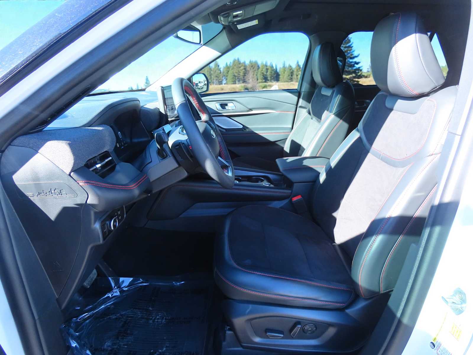 Thumbnail: 2025 Ford Explorer - 13