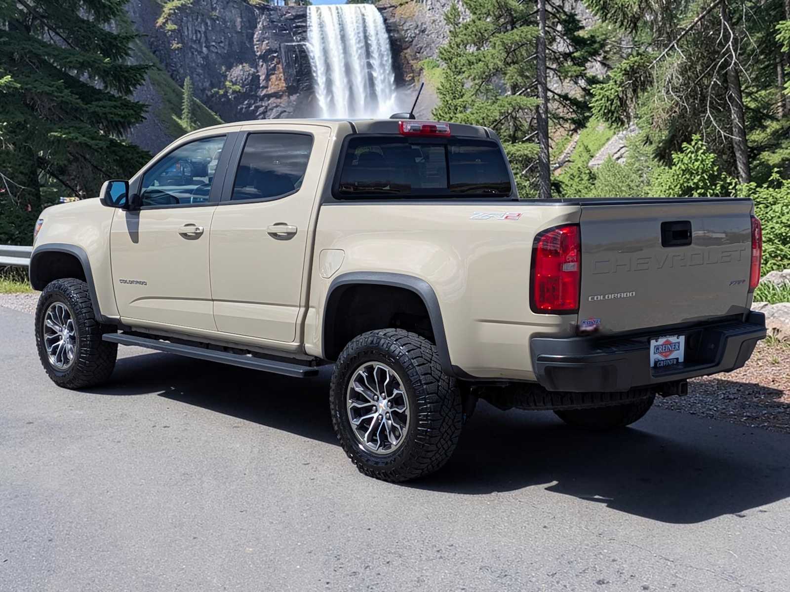 Thumbnail: 2022 Chevrolet Colorado - 4