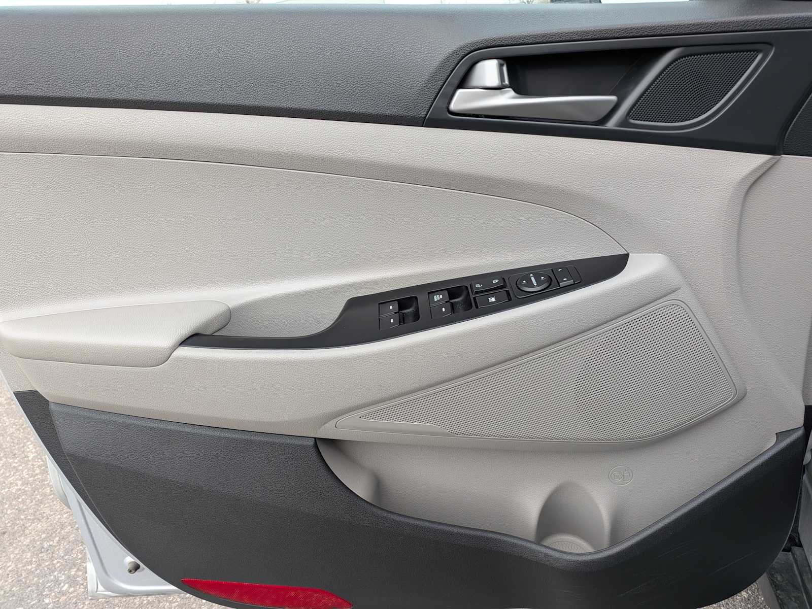 Thumbnail: 2018 Hyundai Tucson - 17