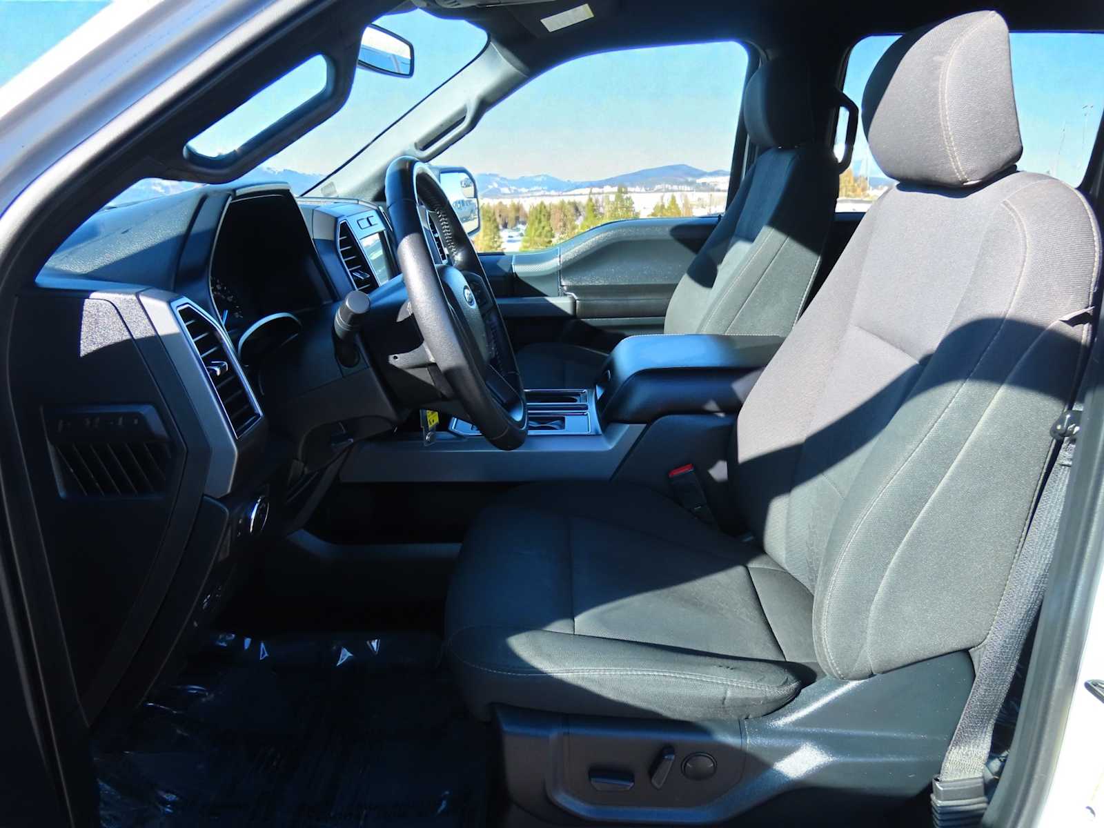 Thumbnail: 2019 Ford F-150 - 16