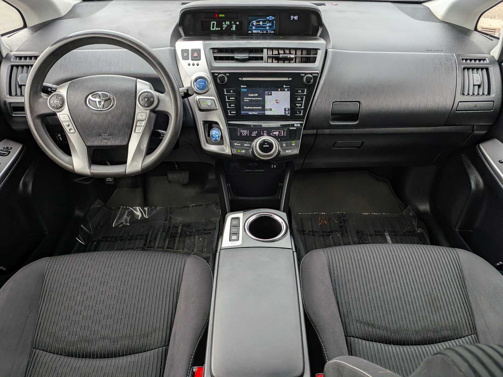 Thumbnail: 2015 Toyota Prius v - 19