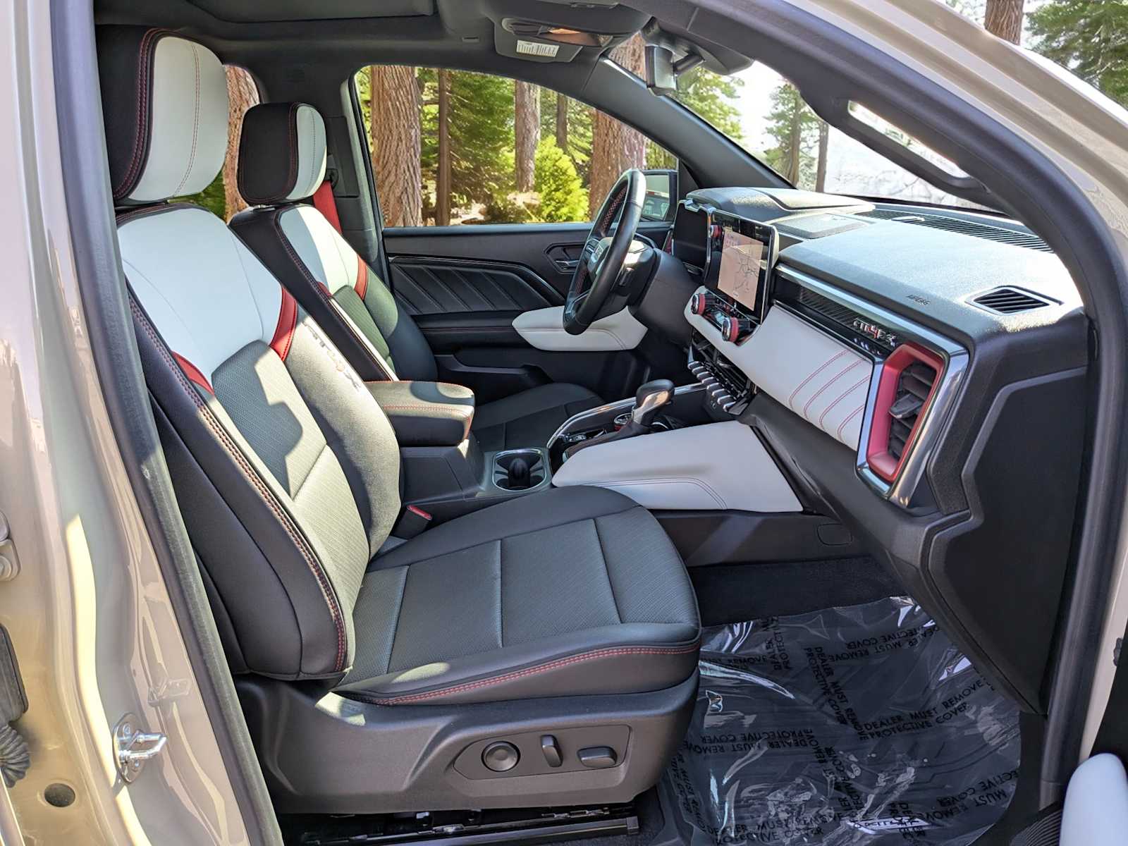 Thumbnail: 2023 GMC Canyon - 26