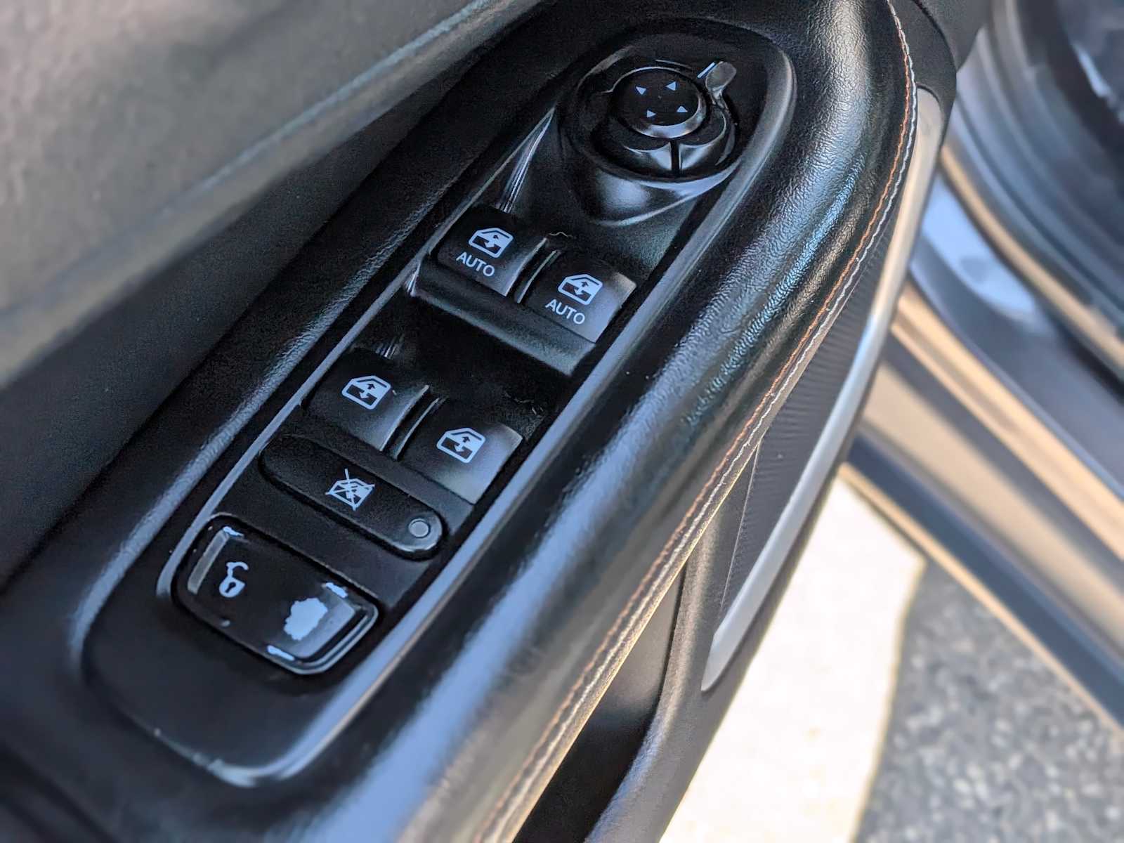 Thumbnail: 2018 Jeep Compass - 17