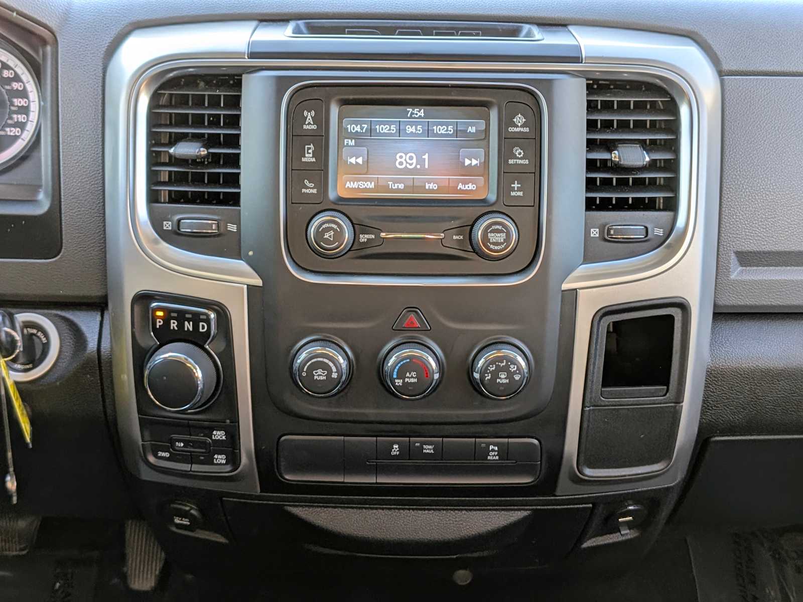Thumbnail: 2019 RAM 1500 Classic - 33