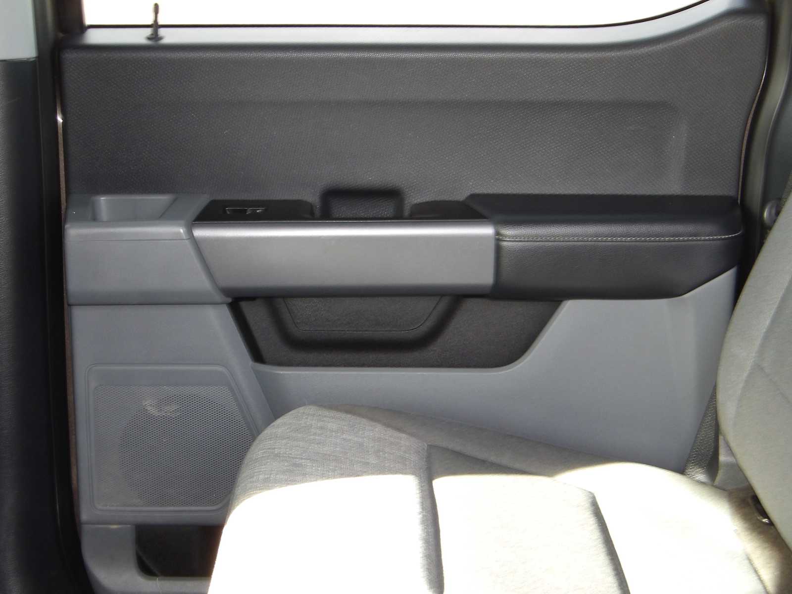 Thumbnail: 2021 Ford F-150 - 21