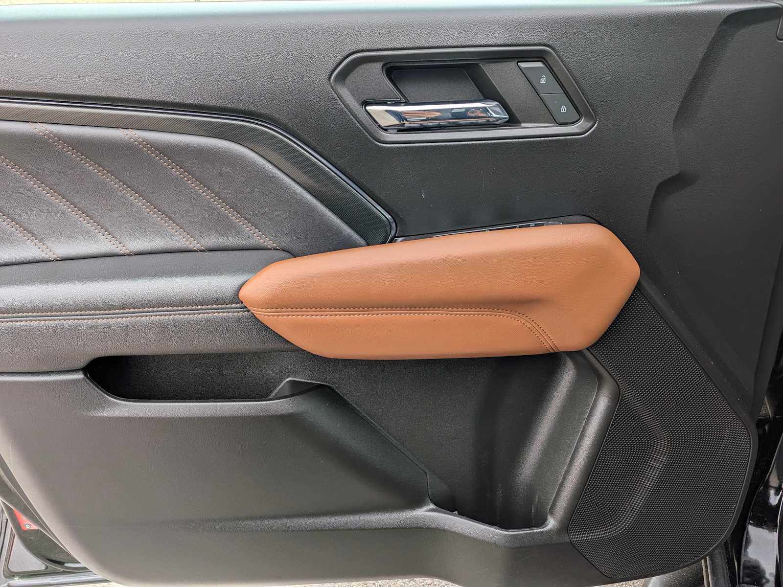 Thumbnail: 2024 GMC Canyon - 16