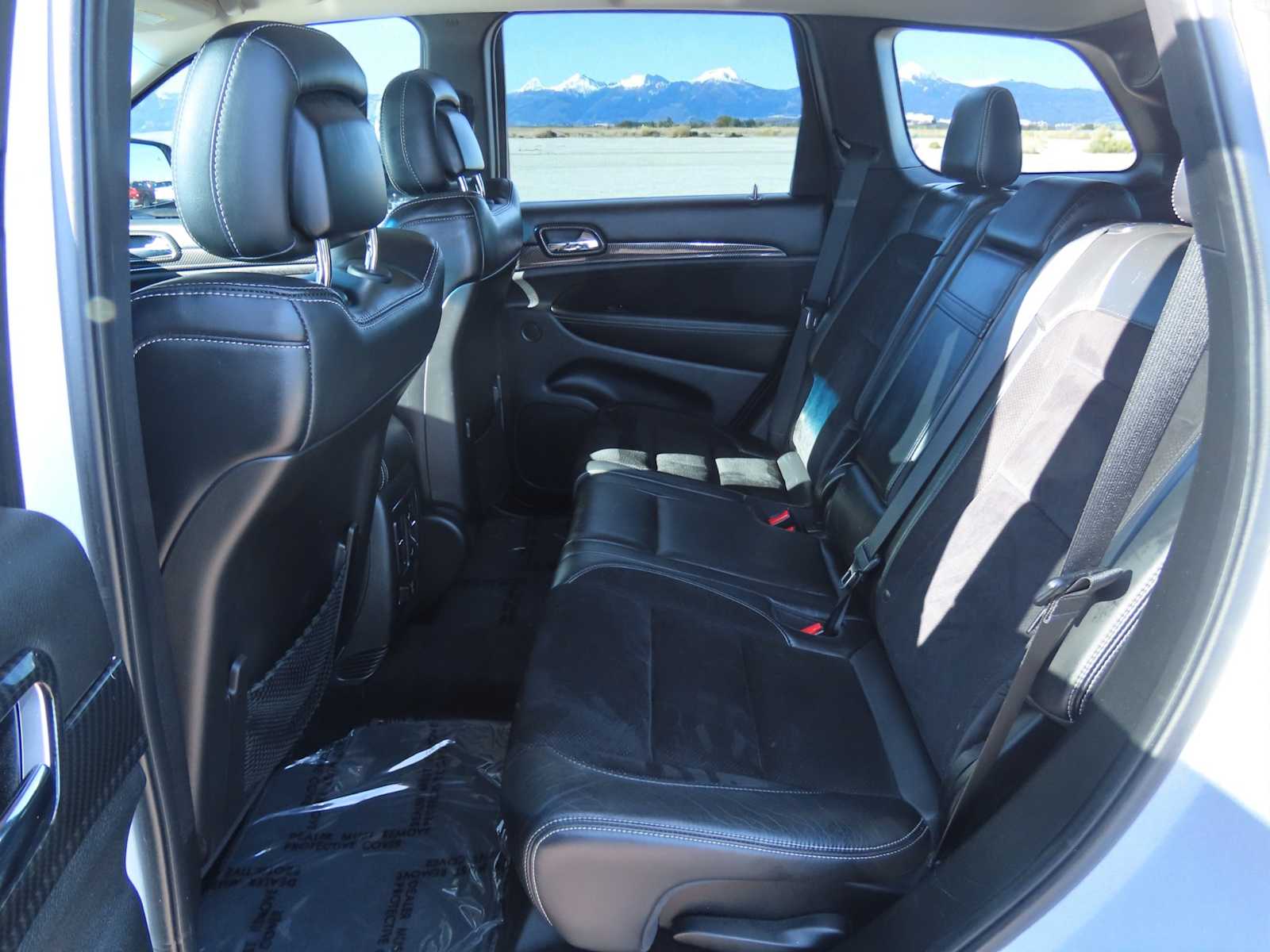 Thumbnail: 2013 Jeep Grand Cherokee - 21