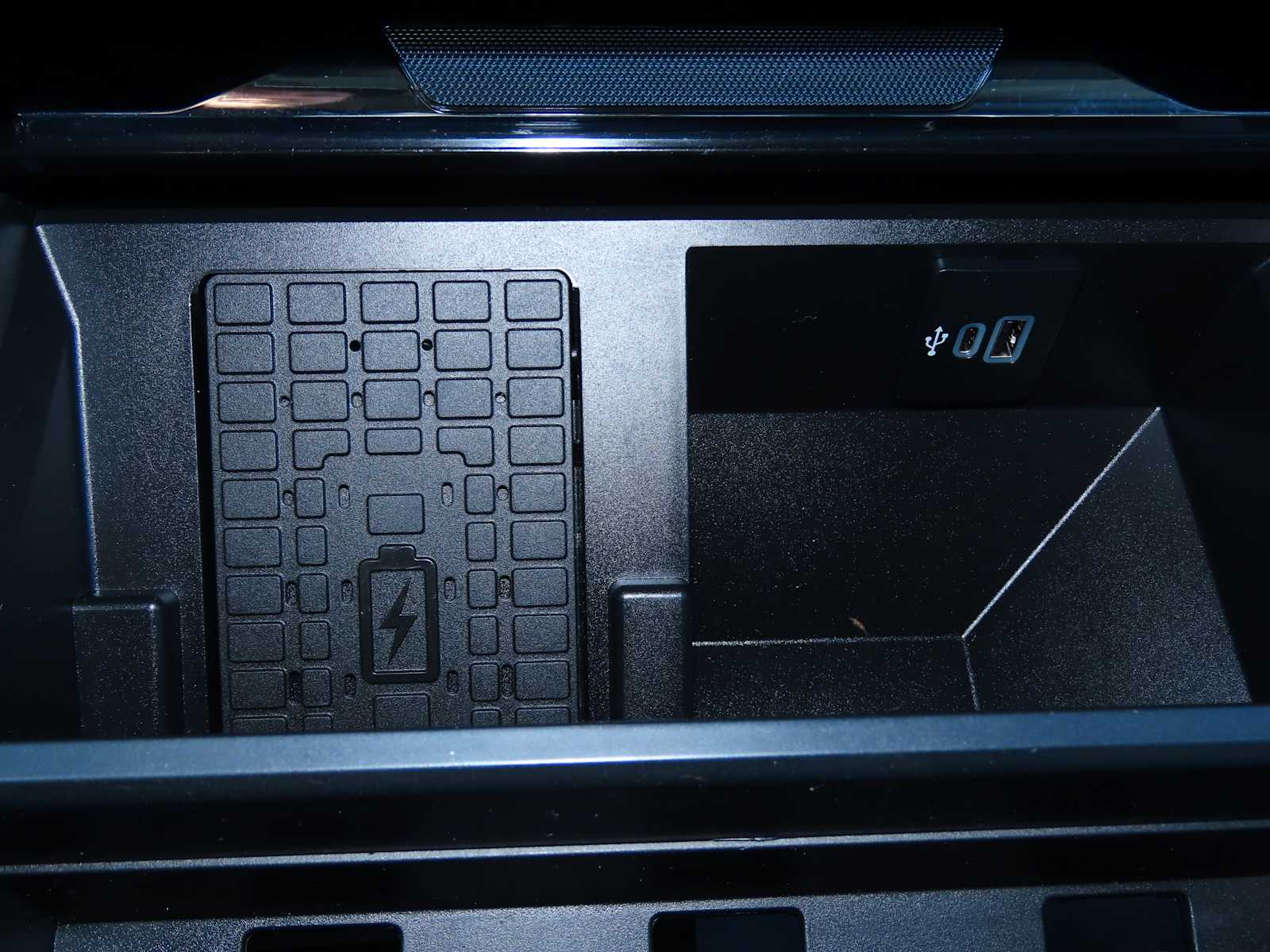 Thumbnail: 2024 Ford Econoline - 31