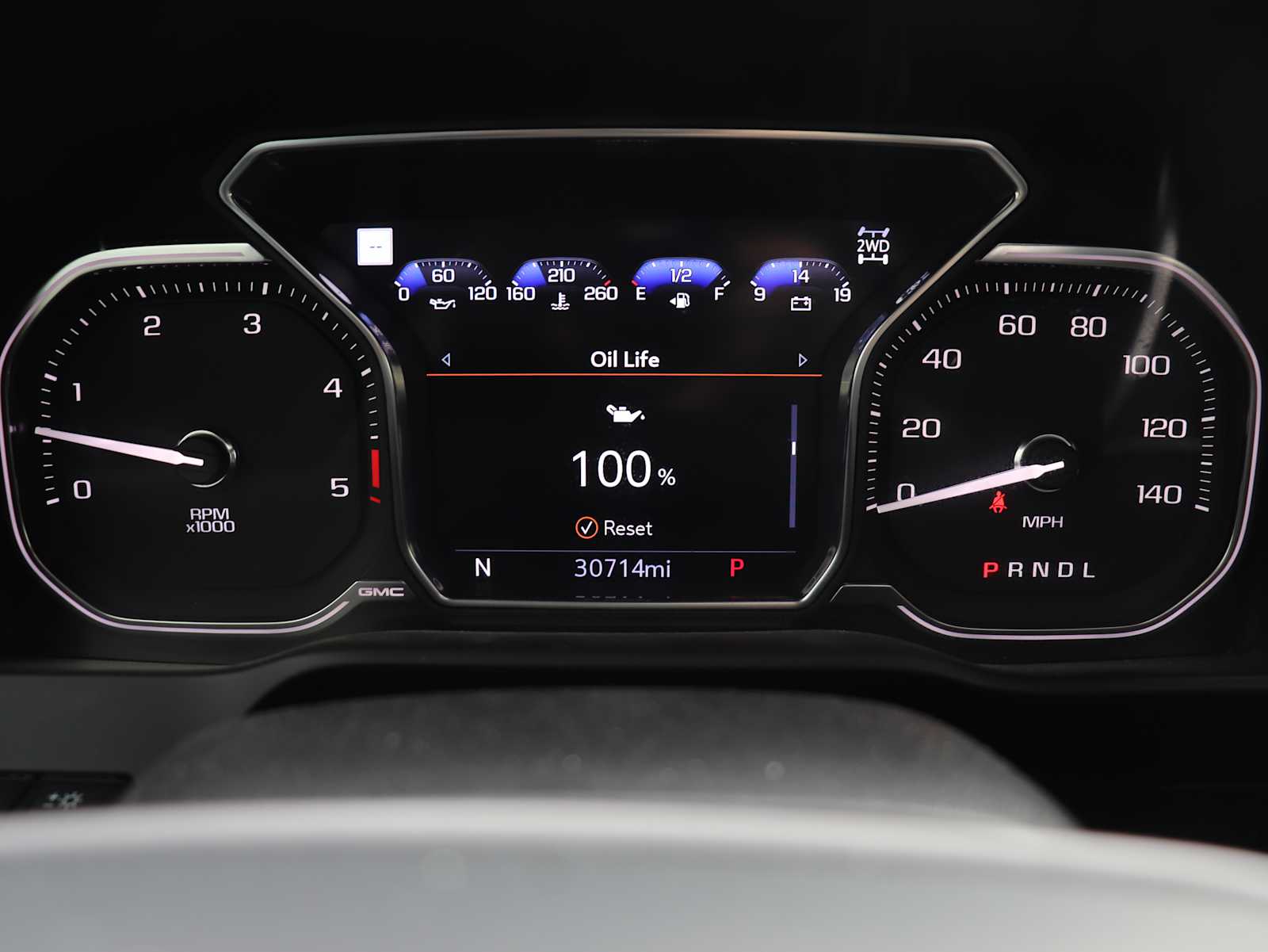 Thumbnail: 2021 GMC Sierra 3500 - 38