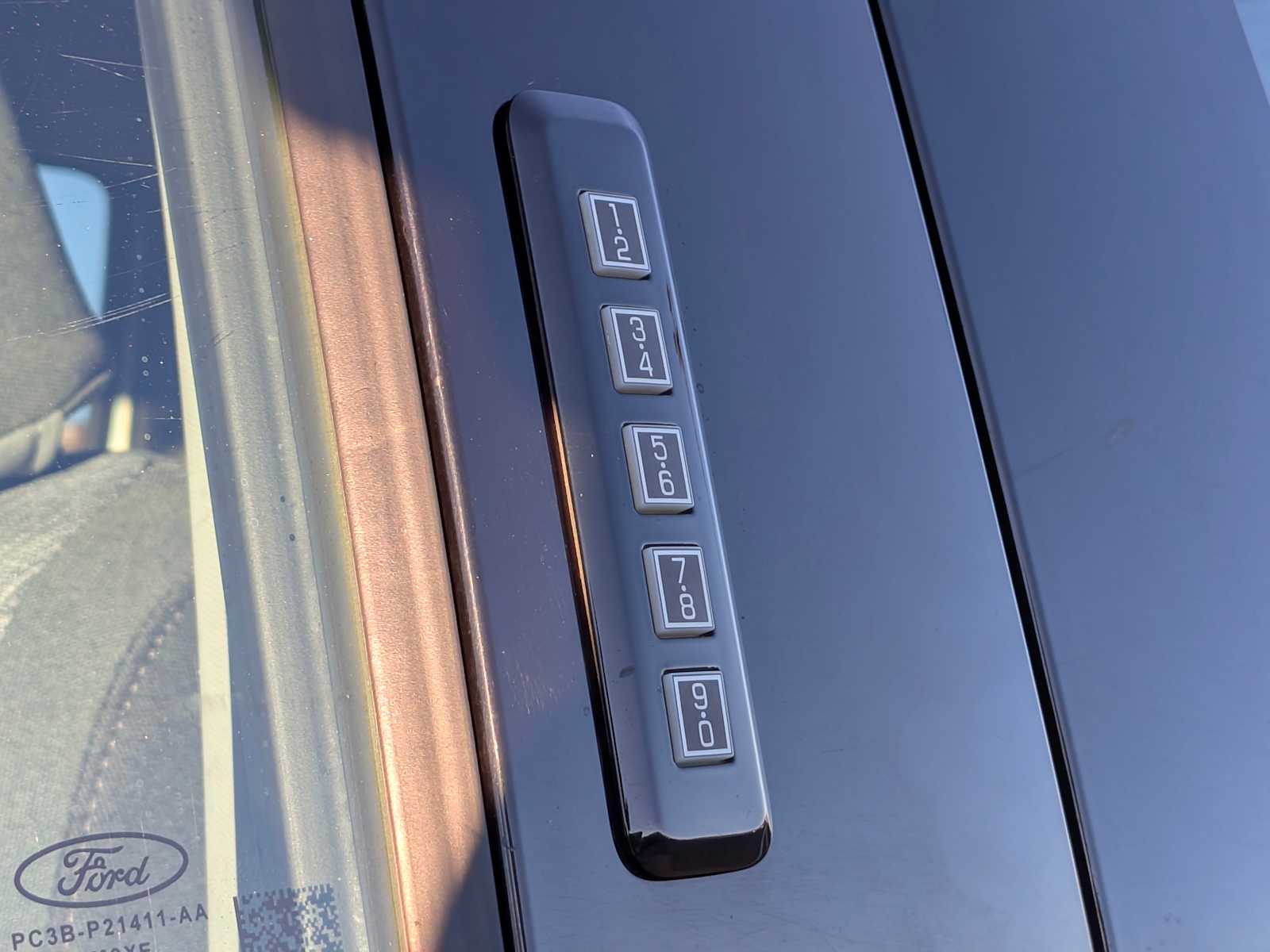 Thumbnail: 2023 Ford Econoline - 18