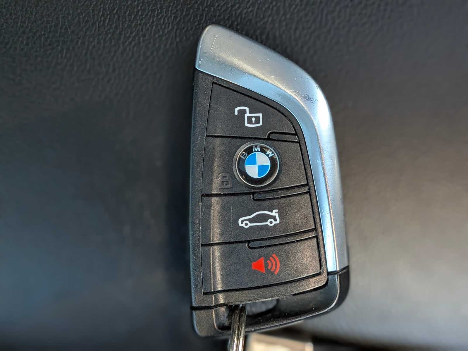 Thumbnail: 2023 BMW X3 - 32