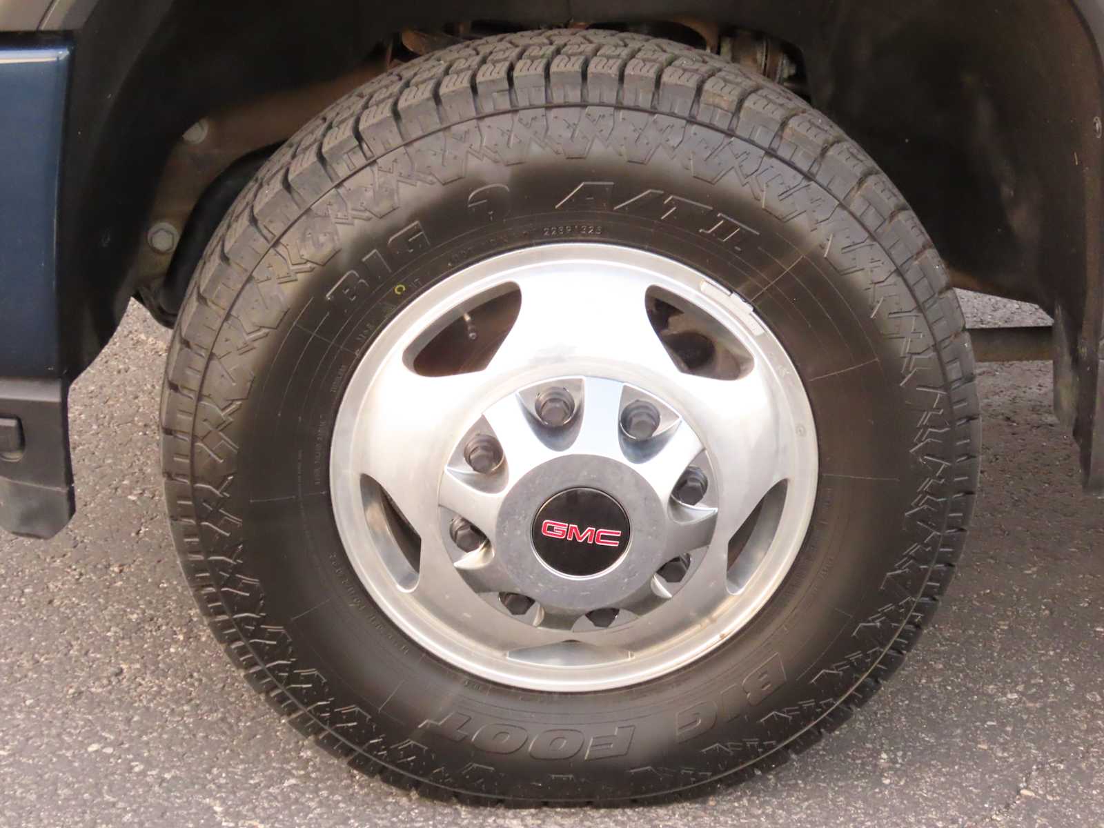 Thumbnail: 2022 GMC Sierra 3500 - 15