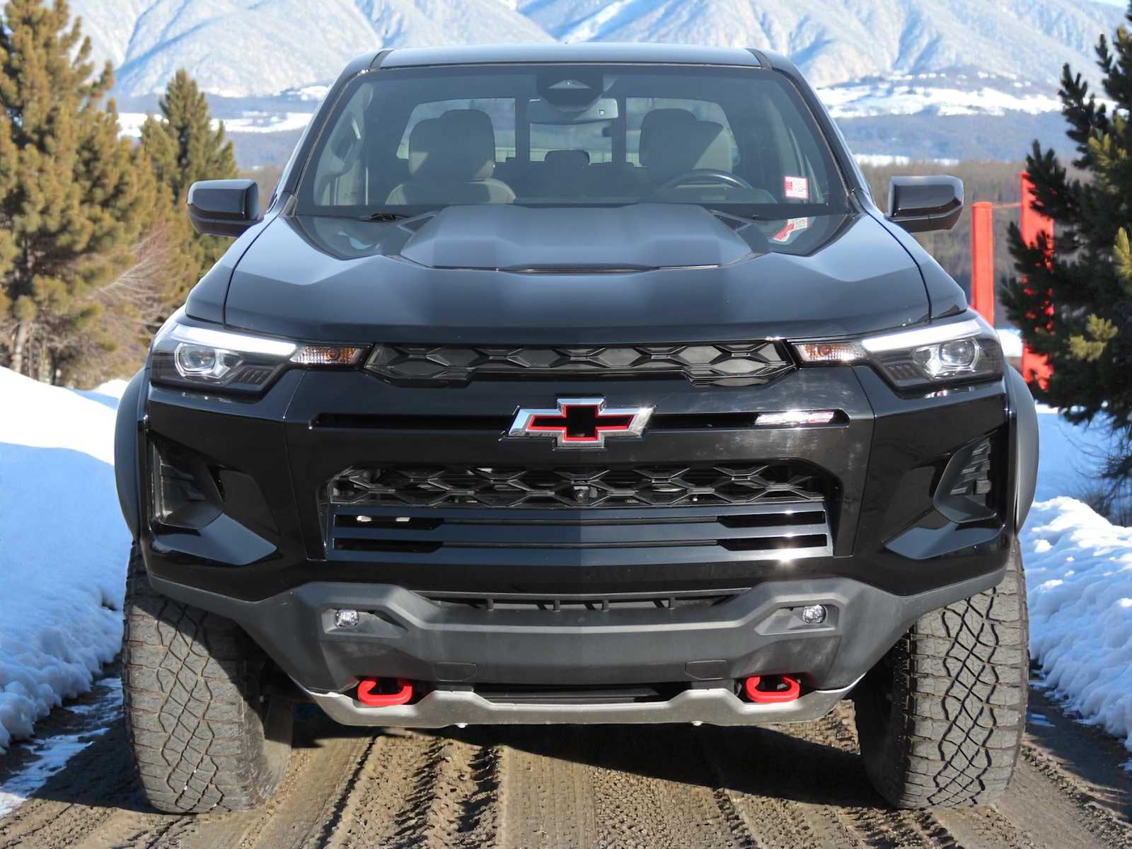 Thumbnail: 2024 Chevrolet Colorado - 9