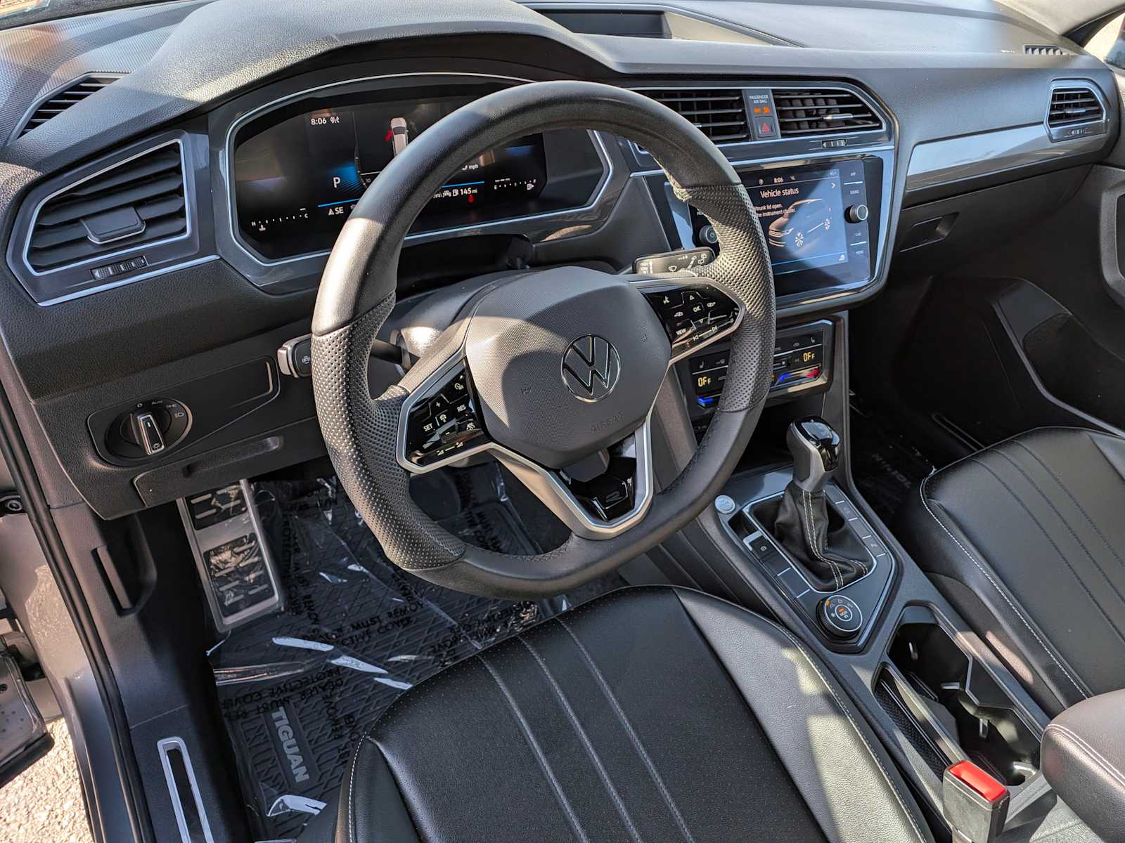 Thumbnail: 2024 Volkswagen Tiguan - 2