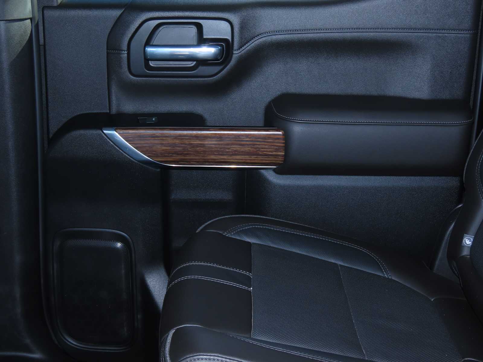 Thumbnail: 2019 Chevrolet Silverado 1500 - 20